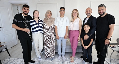 Konak Belediyesi Roman Kültür Merkezi sayesinde genç yetenek Burak hayaline kavuştu