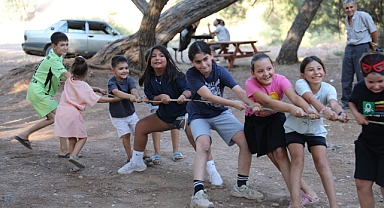 Seferihisar TeosFest 2025 “Orhanlı Köy Şenliği” ile sona erdi 