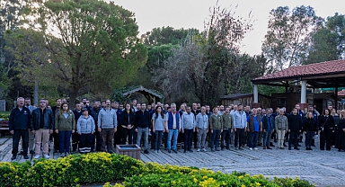 İzmir Doğal Yaşam Parkı’nda duygusal 10 Kasım anması