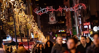 İzmir 2026’ya ışıl ışıl giriyor