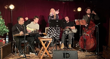 Karşıyakalı Mehtap Gönüldaş, Almanya Weimar Müzik Festivali'nde ayakta alkışlandı