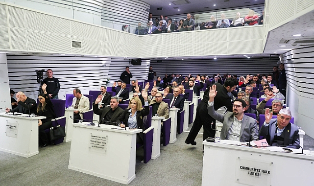 Buca Meclisi’nde çifte vefa