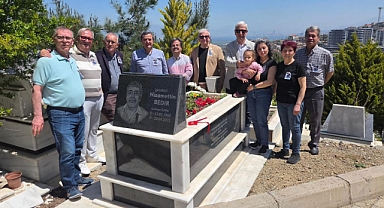 Gazeteciler vefatlarının yıl dönümünde kabirleri başında anıldı