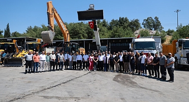Karabağlar Belediyesi'nde toplu iş sözleşmesi sevinci