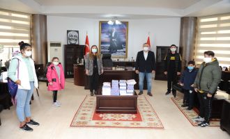 Balçova'da Tenis Turnuvası Eğitime Destek Oldu