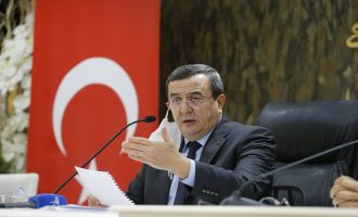 Batur'dan yılın son meclisinde kentsel dönüşüm ve birliktelik mesajı